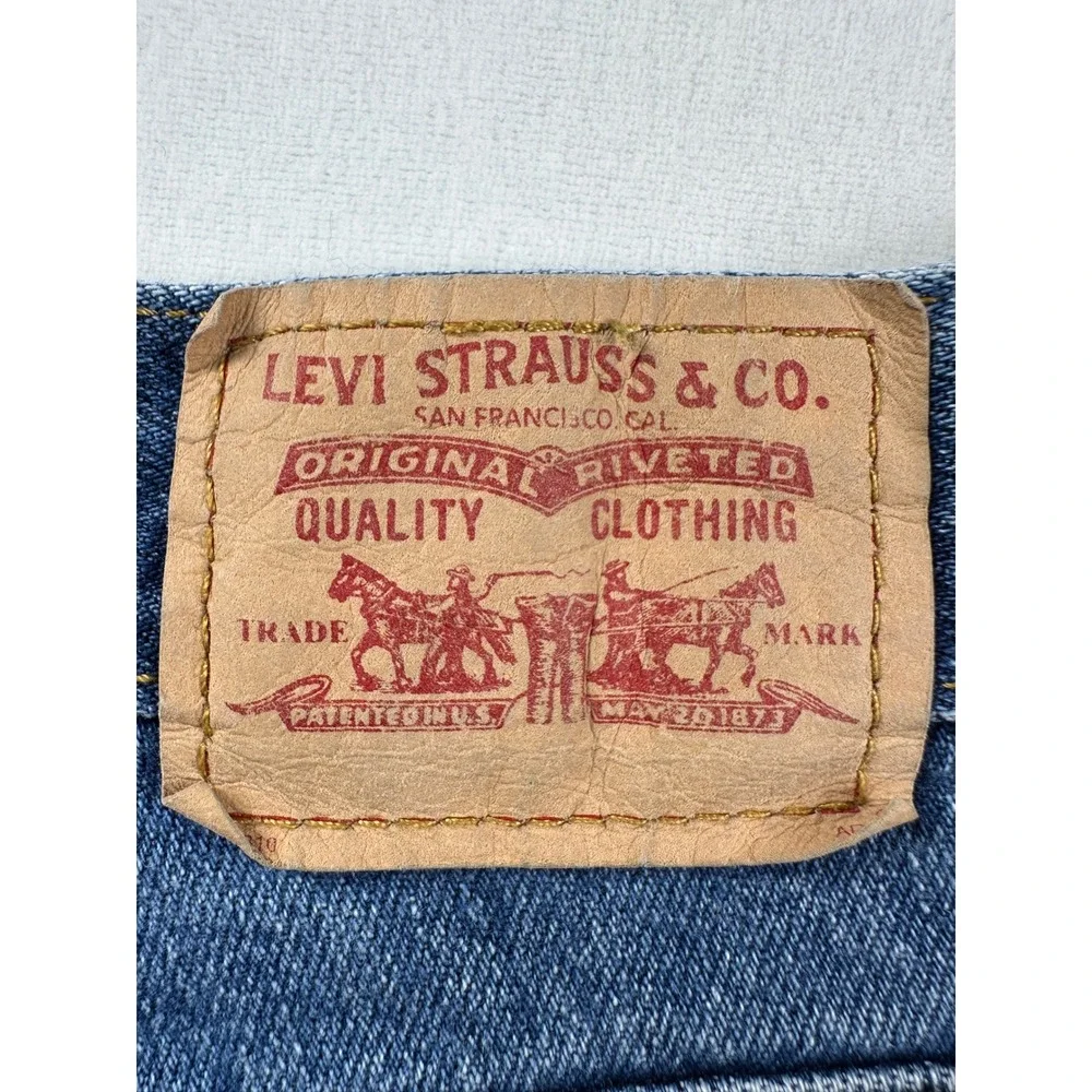 Vintage Y2K Levi's 550 Relaxed Tapered Mom Jeans Women 10 M Blue Denim High Rise